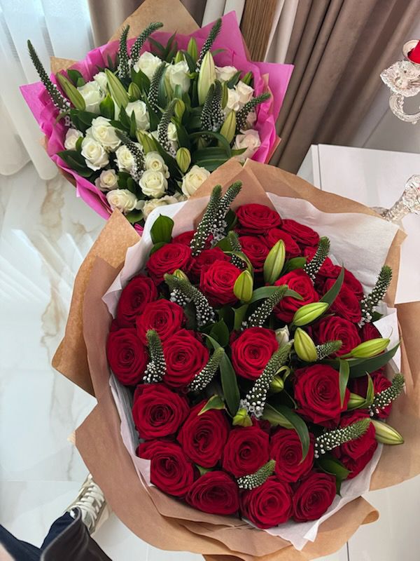 Bouquet tenu par la mariée